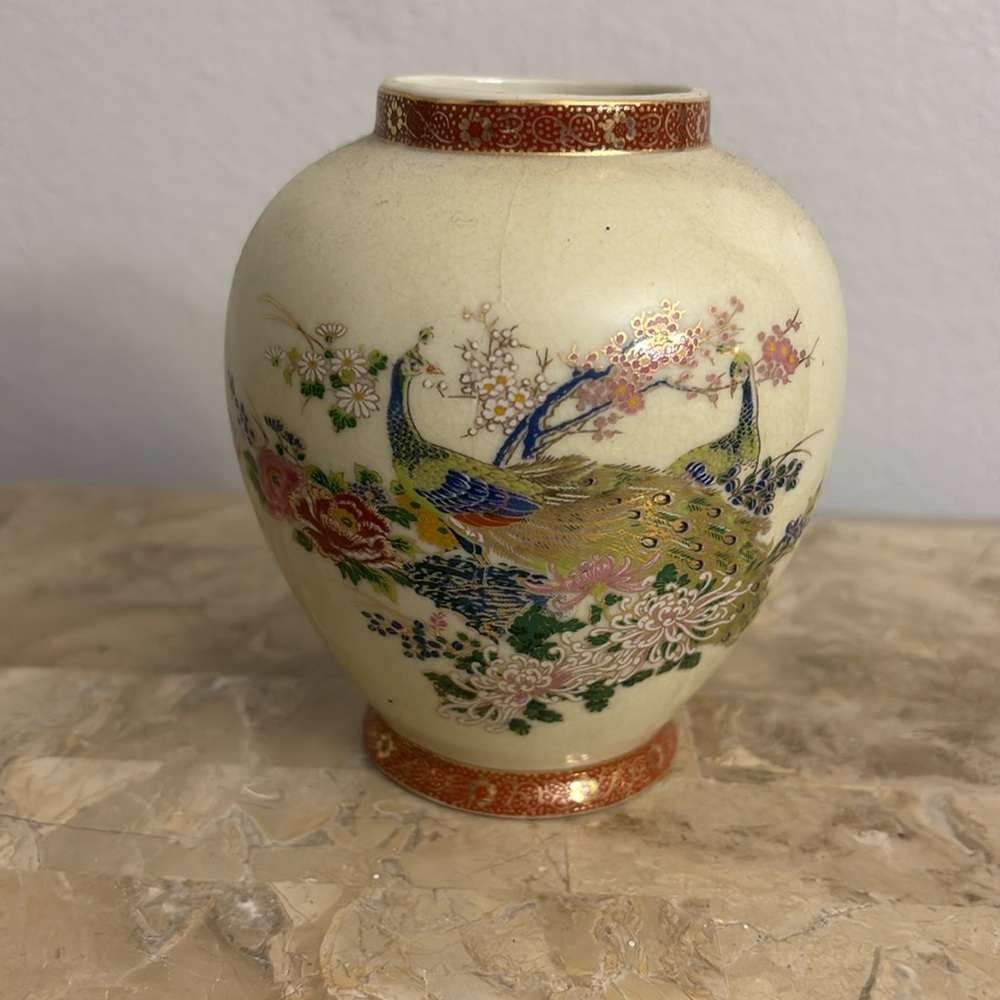 Satsuma Japanese vase